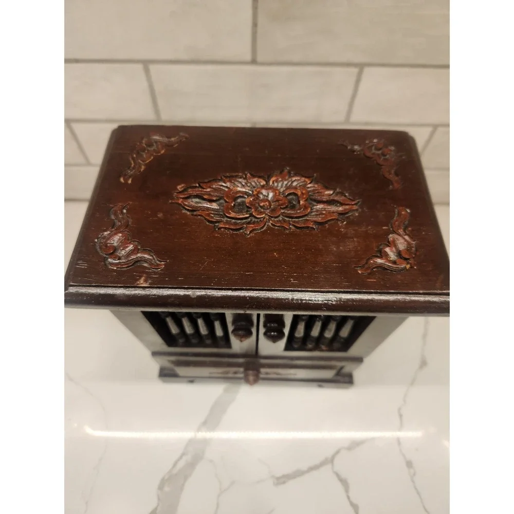 Vintage Wooden Jewelry Cabinet with Magnetic Doors & Multiple Felt Lined Drawers